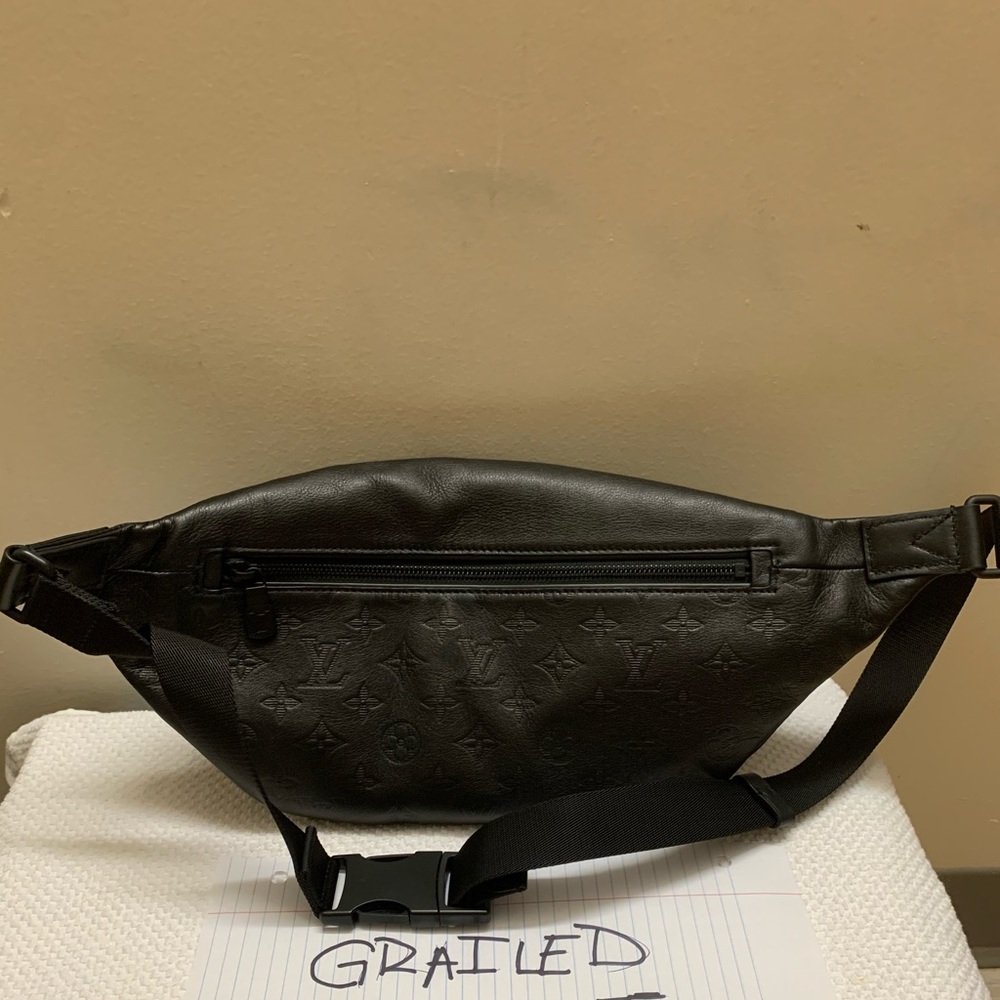Louis Vuitton Discovery Bumbag